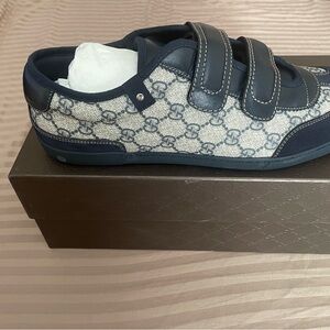 Size G 10 beige blu Gucci shoes. Never worn still in original box.